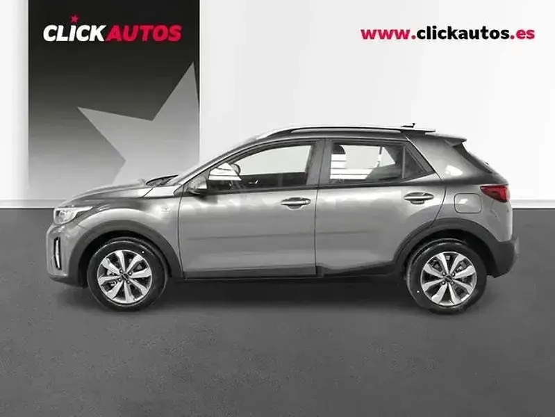 Usado Kia Stonic 100 HP (73 kW) 2025 Cinzento SUV