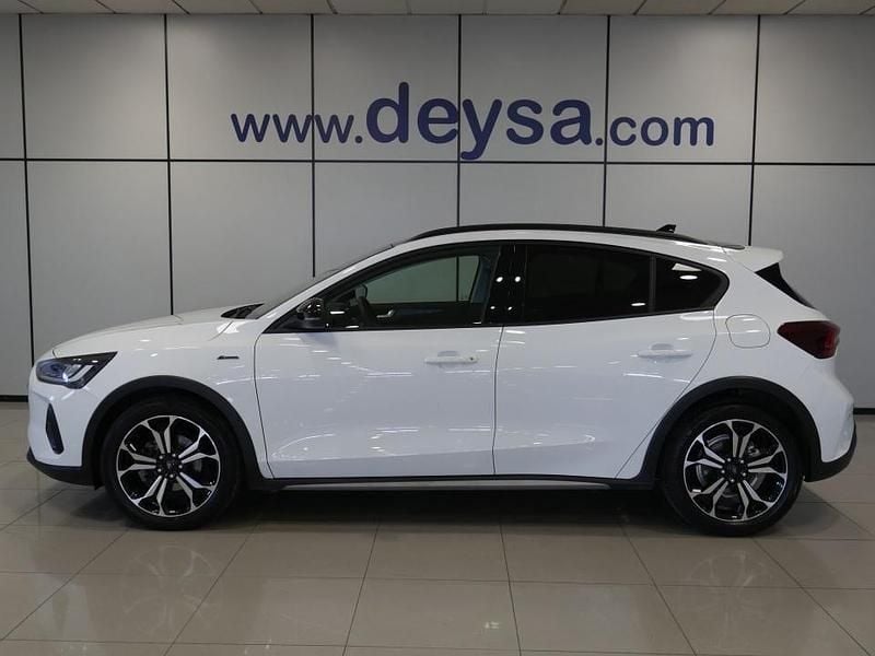 Usado Ford Focus Active X 155 CV (114 kW) 2022 Blanco Berlina