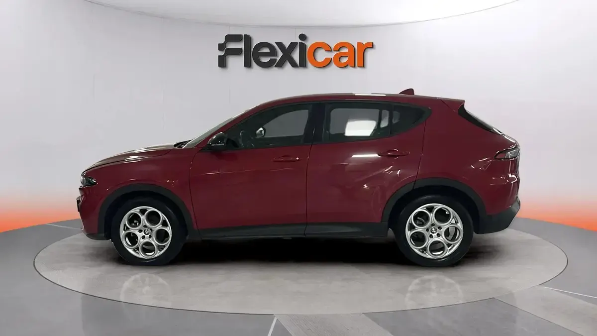 Usado Alfa Romeo Tonale Sprint 131 CV (96 kW) 2023 Rojo SUV