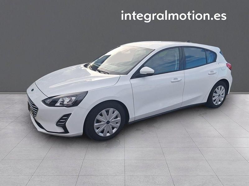 Usado Ford Focus Trend 95 CV (69 kW) 2020 Blanco Berlina