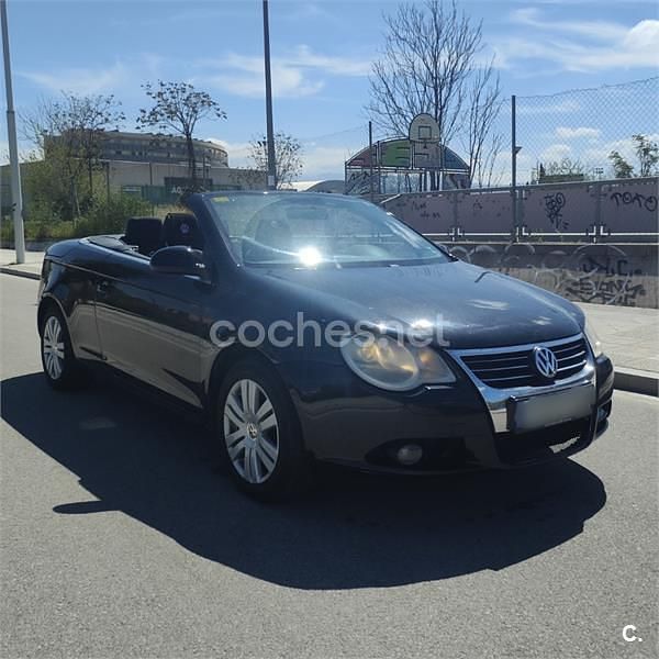 Usado VW Eos Individual 140 CV (102 kW) 2007 Negro Descapotable