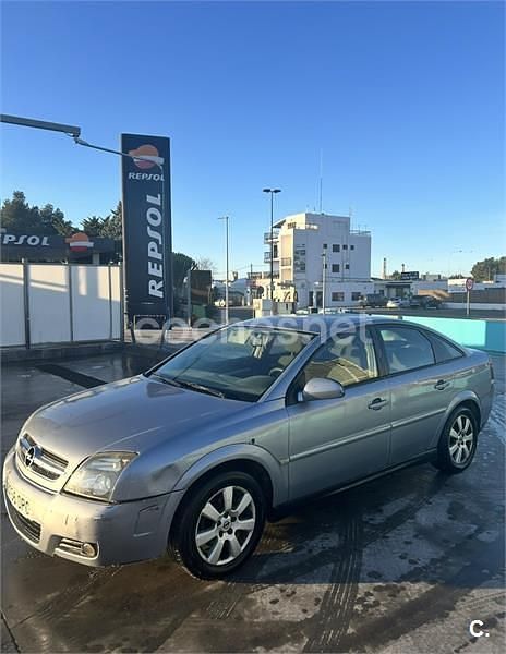 Usado Opel Vectra Elegance 120 CV (88 kW) 2005 Gris / plata Berlina