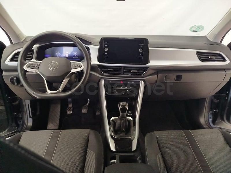 Usado VW T-Roc Life 110 CV (80 kW) 2022 Gris / plata SUV