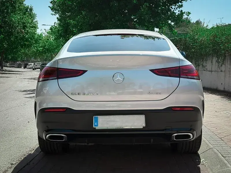 Usado Mercedes GLE350 de 320 CV (235 kW) 2020 Gris / plata SUV