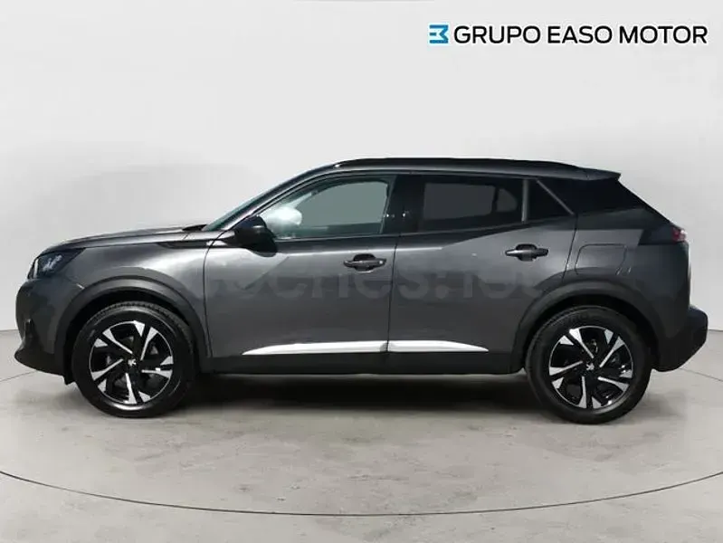 Usado Peugeot 2008 Allure 130 CV (95 kW) 2021 Gris / plata SUV