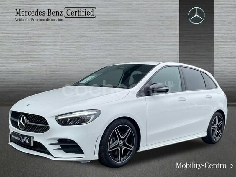 Blanco polar pintura unicolor Usado 2023 Mercedes B200 AMG line Monovolumen | 29.900 € (Precio justo) - Imagen 1/4