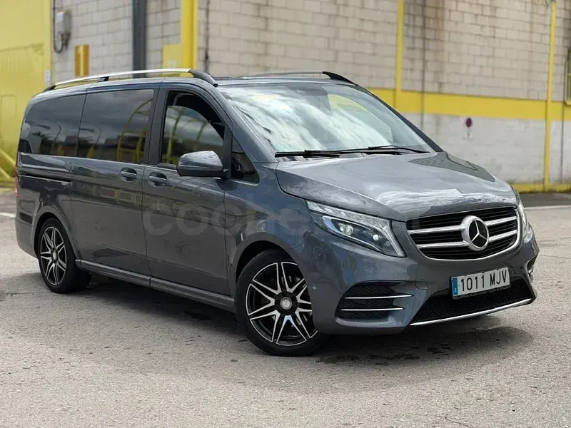 Usado Mercedes V220 Exclusive 163 CV (119 kW) 2018 Gris / plata Monovolumen