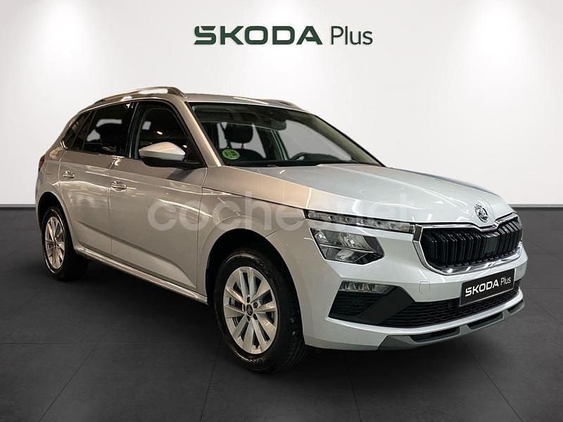Gris plata Usado 2025 Skoda Kamiq Selection SUV | 23.190 € (Precio justo) - Imagen 1/4