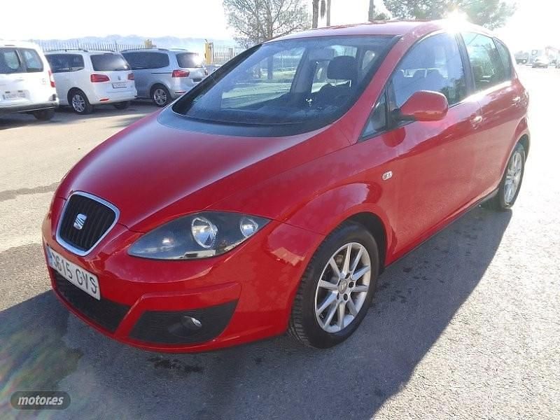 Rojo Usado 2010 Seat Altea Style Monovolumen | 6900 € (Precio justo) - Imagen 1/3