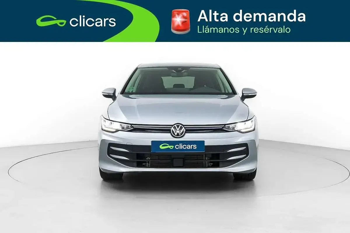 Usado VW Golf VIII 116 CV (85 kW) 2025 Gris Utilitario