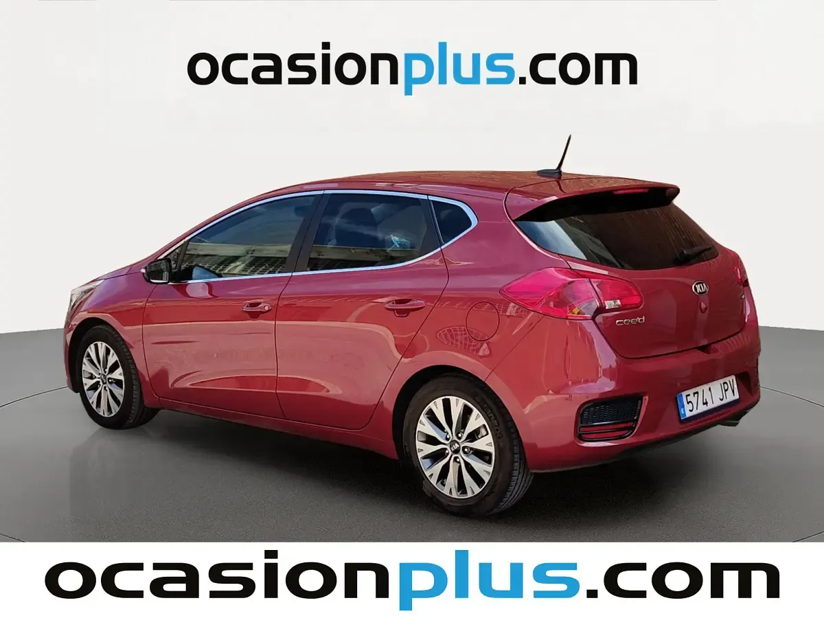 Usado Kia Ceed GT 136 HP (100 kW) 2016 Vermelho Citadino