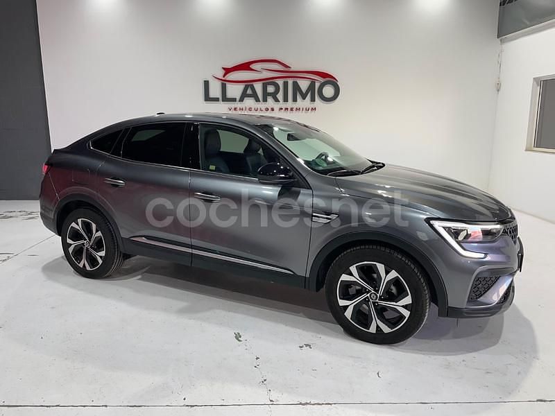 Usado Renault Arkana Techno 140 CV (102 kW) 2025 Gris / plata SUV