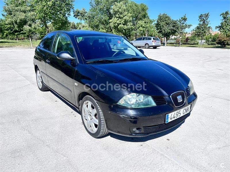 Negro Usado 2003 Seat Ibiza Sport Berlina | 2300 € (Buen precio) - Imagen 1/4