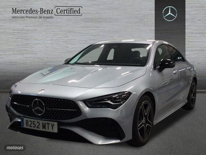 Blanco Usado 2024 Mercedes CLA200 AMG line Berlina | 35.900 € (Super precio) - Imagen 1/4