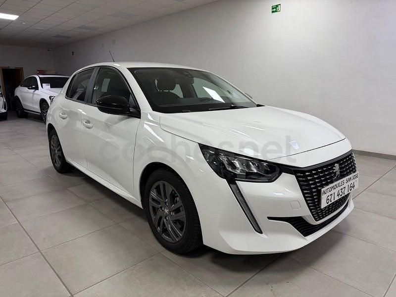 Usado Peugeot 208 Active 100 CV (73 kW) 2022 Blanco Utilitario