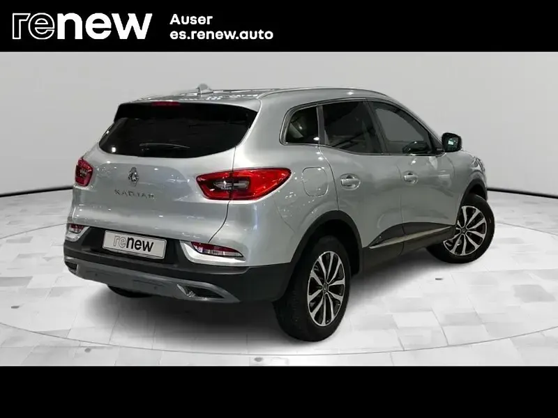 Usado Renault Kadjar Zen 140 CV (102 kW) 2022 Gris SUV