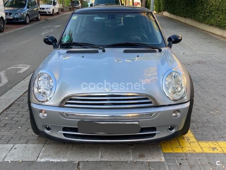 Usado Mini ONE 90 CV (66 kW) 2007 Gris / plata Utilitario