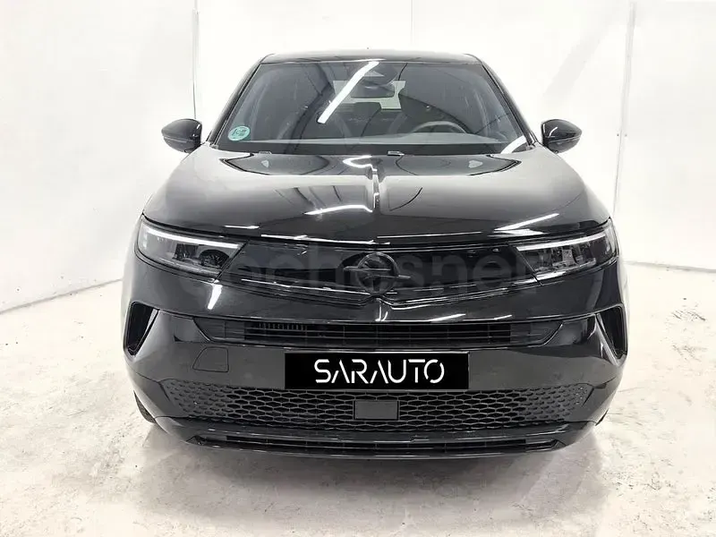 Usado Opel Mokka 136 CV (100 kW) 2025 Negro SUV