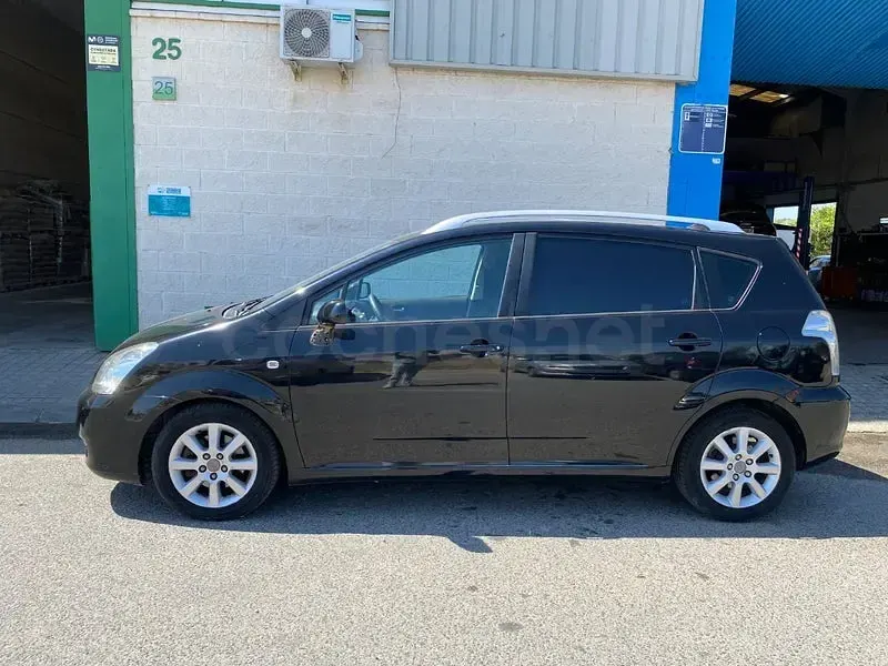 Usado Toyota Corolla Verso Sport 177 CV (130 kW) 2006 Negro Monovolumen