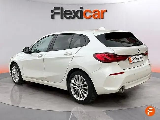 Begagnad BMW 118 140 HK (102 kW) 2020 Vit Halvkombi