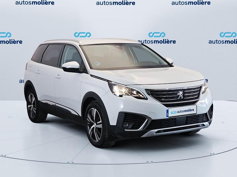 Usado Peugeot 5008 Allure 131 CV (96 kW) 2019 Blanco Monovolumen