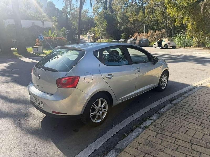 Usado Seat Ibiza Reference 86 CV (63 kW) 2009 Gris Utilitario