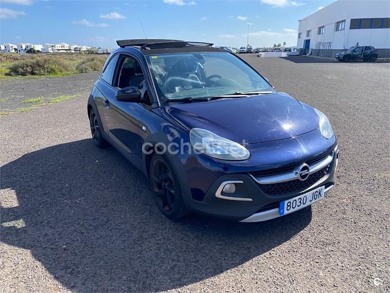 Usado Opel Adam Rocks 87 CV (63 kW) 2015 Azul Utilitario