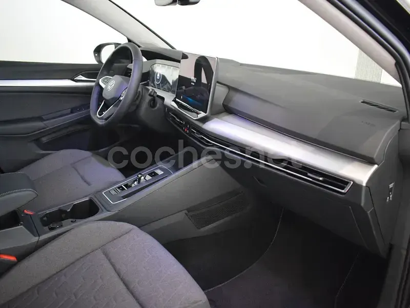 Nuevo VW Golf VIII Match 204 CV (150 kW) 2025 Negro Berlina