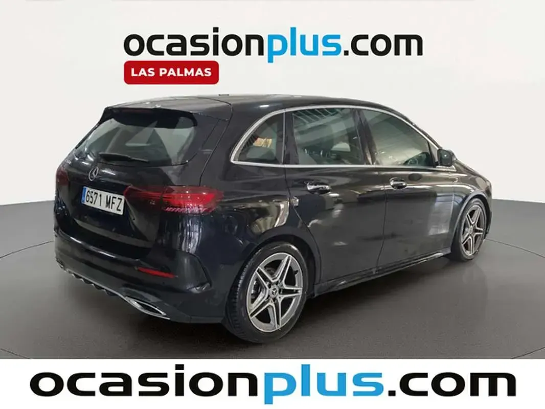 Usado Mercedes B200 150 CV (110 kW) 2023 Negro Monovolumen