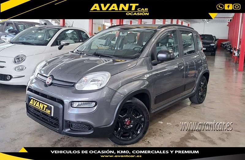 Usado Fiat Panda City Life 70 CV (51 kW) 2022 Gris / plata Berlina