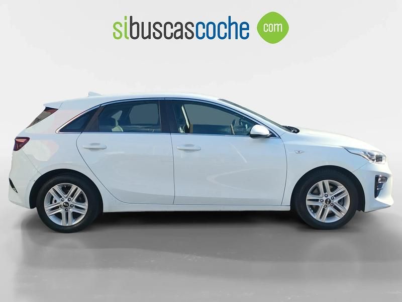 Usado Kia Ceed 115 CV (84 kW) 2019 Blanco Utilitario