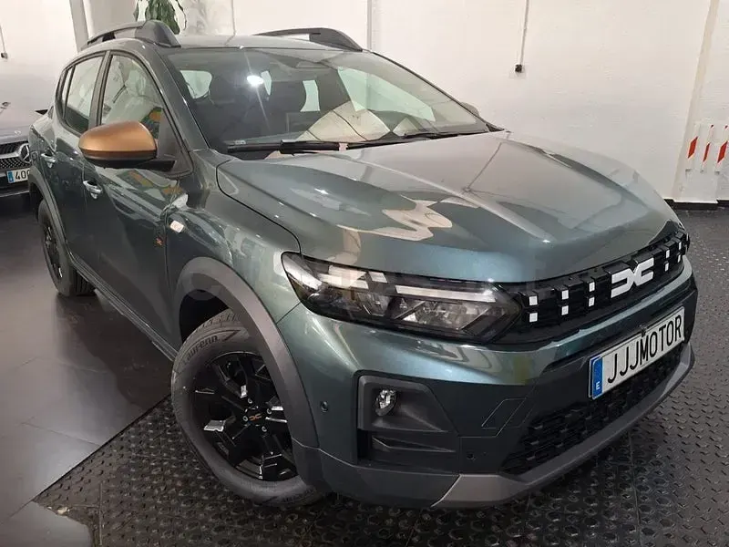 Nuevo Dacia Sandero Extreme 122 CV (89 kW) 2026 Verde Berlina