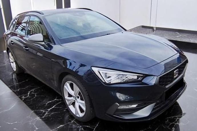 Usado Seat Leon ST XCELLENCE 150 CV (110 kW) 2021 Azul Familiar