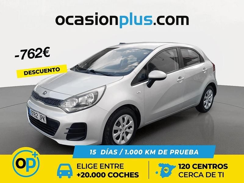 Usado Kia Rio 75 CV (55 kW) 2016 Gris plata Utilitario
