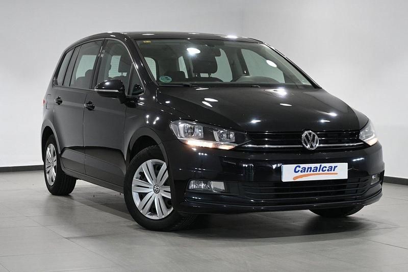 Usado VW Touran Sportline 115 CV (84 kW) 2017 Negro Monovolumen