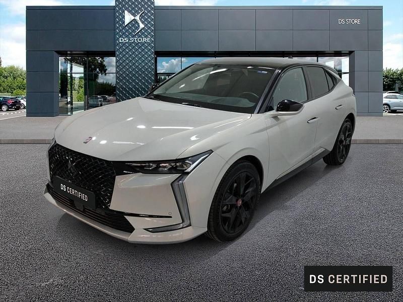 Usado DS Automobiles DS4 Performance Line Plus 130 CV (95 kW) 2023 Gris / plata Berlina