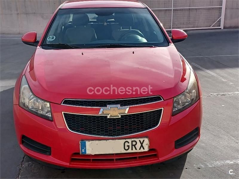 Rojo Usado 2009 Chevrolet Cruze LS Berlina | 5500 € (Precio justo) - Imagen 1/4