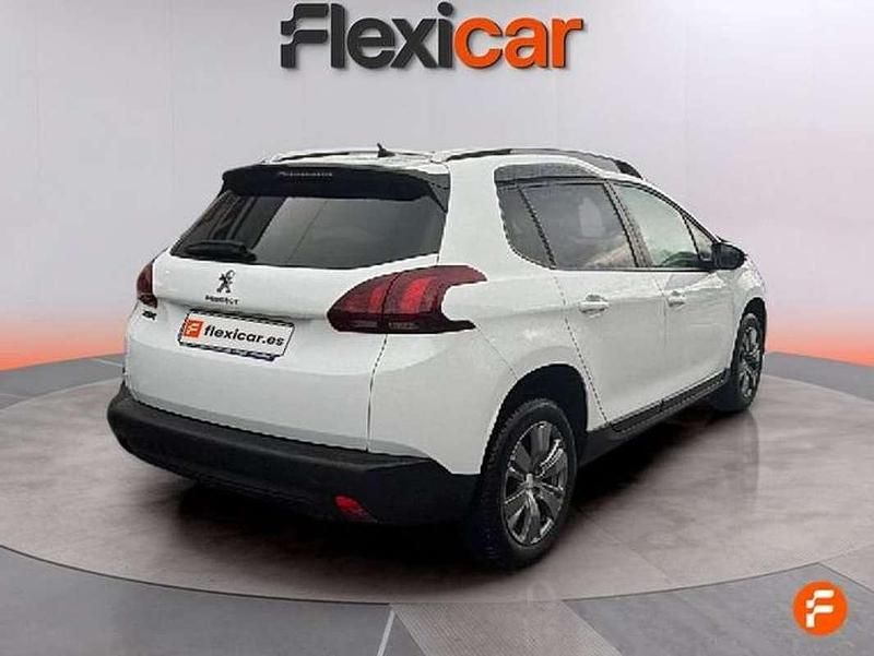Usado Peugeot 2008 Style 101 CV (74 kW) 2018 Blanco SUV