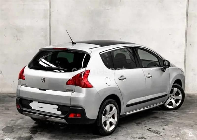 Usado Peugeot 3008 Premium 156 CV (114 kW) 2012 Gris / plata Berlina