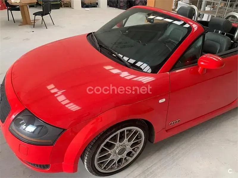 Usado Audi TT Roadster 180 CV (132 kW) 2002 Rojo Descapotable