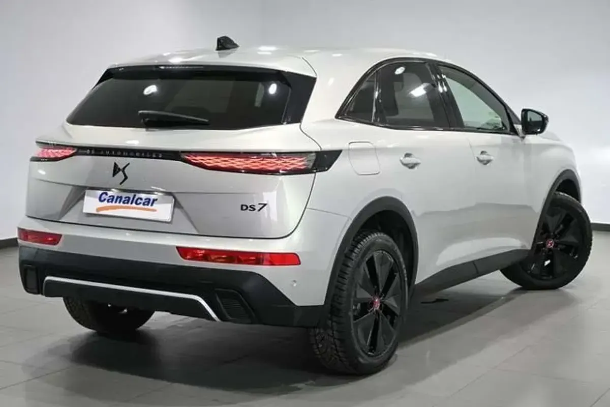 Usado DS Automobiles DS7 Crossback Performance 129 CV (94 kW) 2023 Blanco SUV