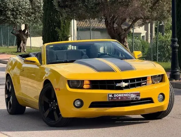 Usado Chevrolet Camaro 432 CV (317 kW) 2011 Amarillo Descapotable