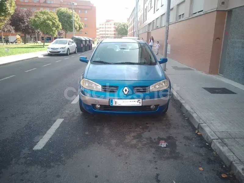 Usado Renault Mégane Authentique 98 CV (72 kW) 2004 Azul Berlina