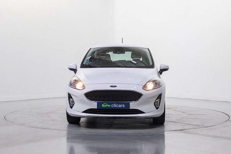Usado Ford Fiesta Trend 101 CV (74 kW) 2019 Blanco Utilitario