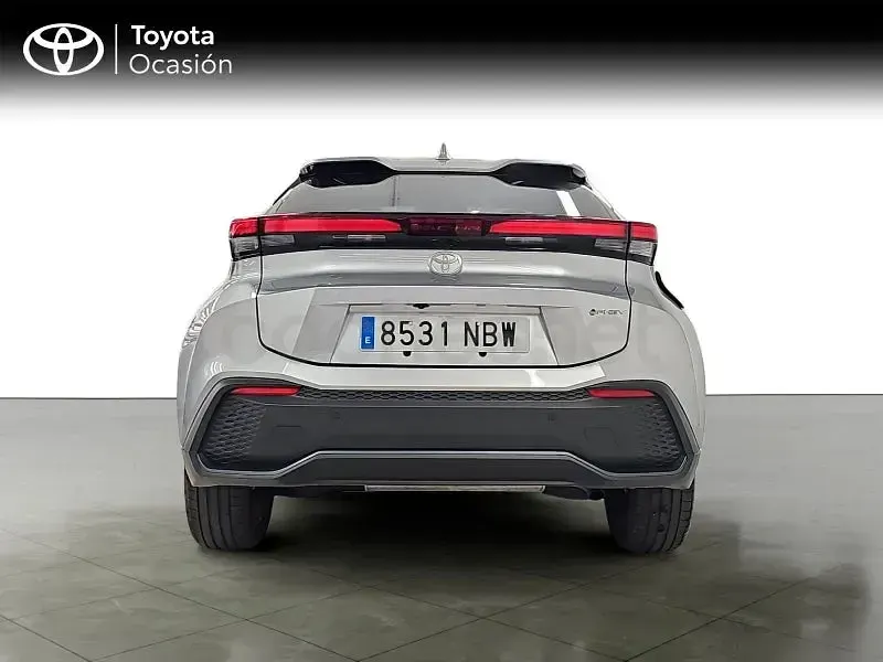 Usado Toyota C-HR Advance 223 CV (164 kW) 2025 Gris / plata SUV