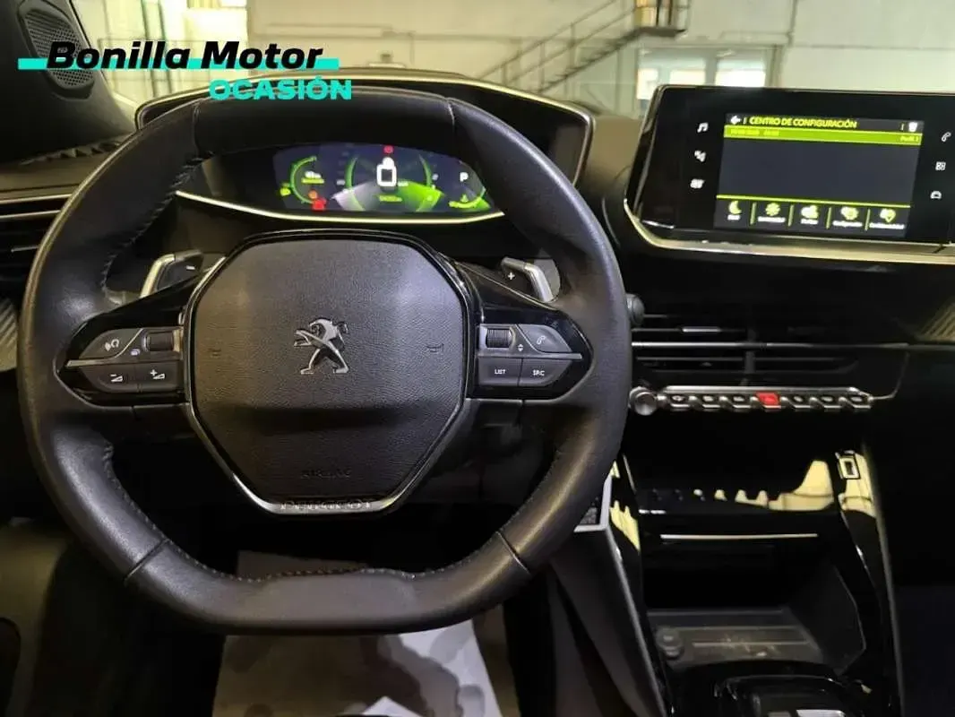 Usado Peugeot 2008 Allure 131 CV (96 kW) 2023 Negro SUV
