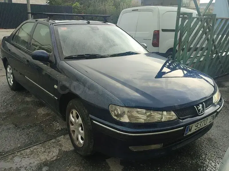 Usado Peugeot 406 138 CV (101 kW) 2000 Azul Berlina