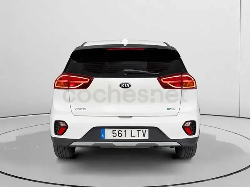 Usado Kia Niro 141 CV (103 kW) 2021 Blanco SUV