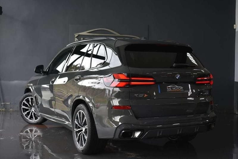 Usado BMW X5 M Sport 352 CV (258 kW) 2024 Gris SUV