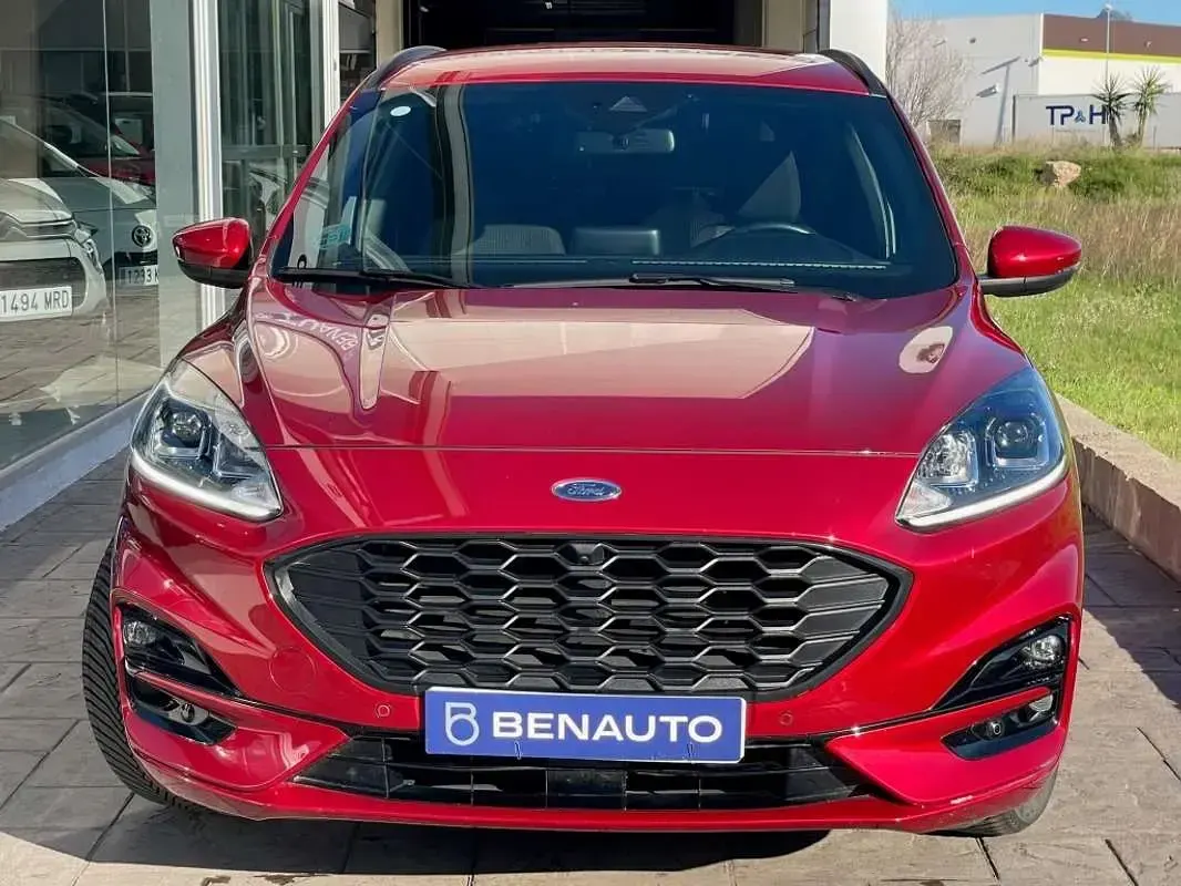 Usado Ford Kuga ST-Line X 120 CV (88 kW) 2023 Burdeos SUV